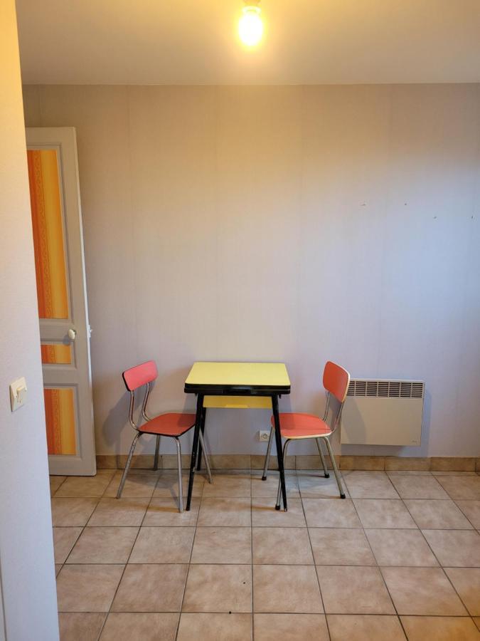 Petite Maison A Salbris Exteriör bild
